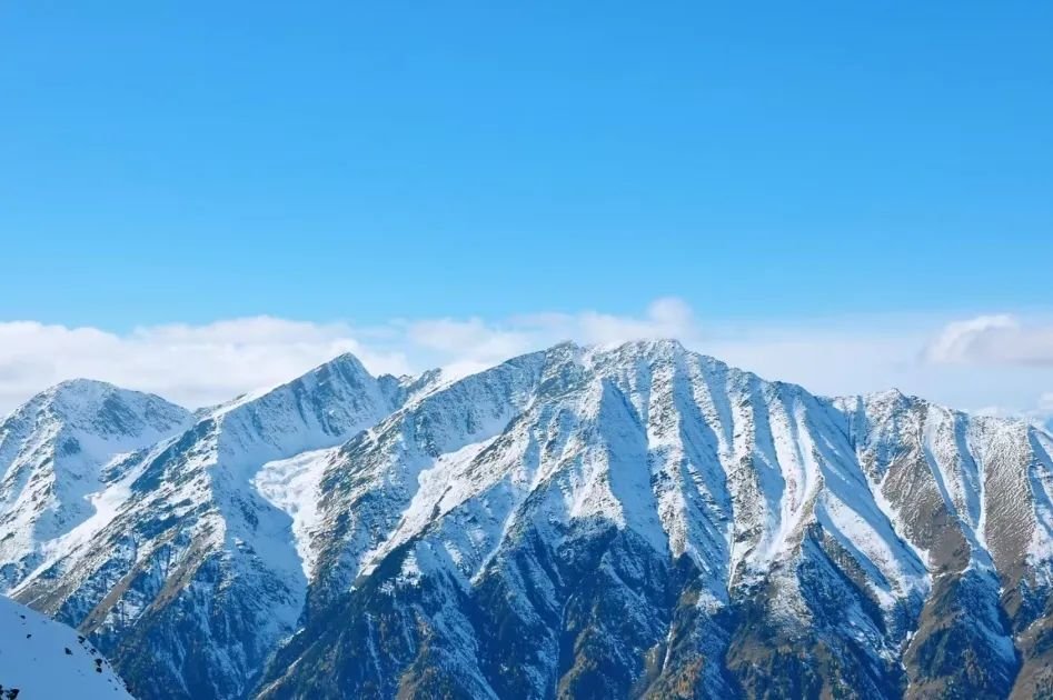 新疆雪山和冰川 - 蘋果旅行