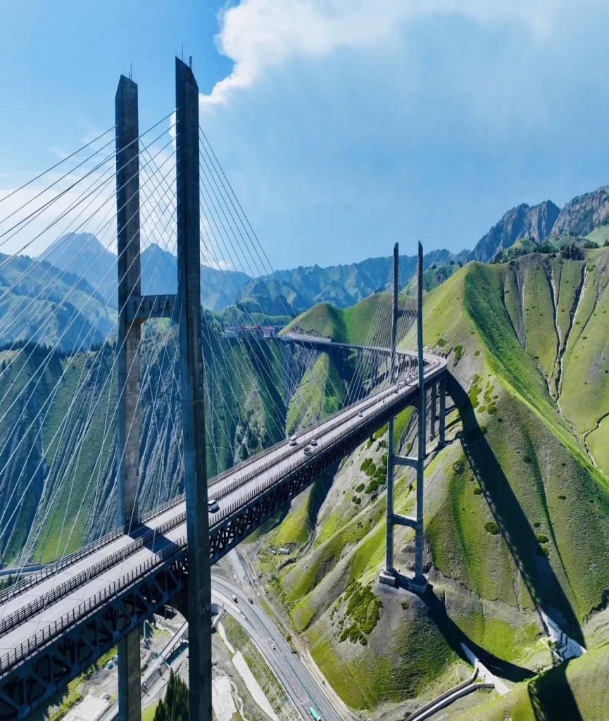 果子沟：穿越天山脈的歷史孔道，伊犁河谷的自然與文化的橋樑- 蘋果旅行, image size:865x1024