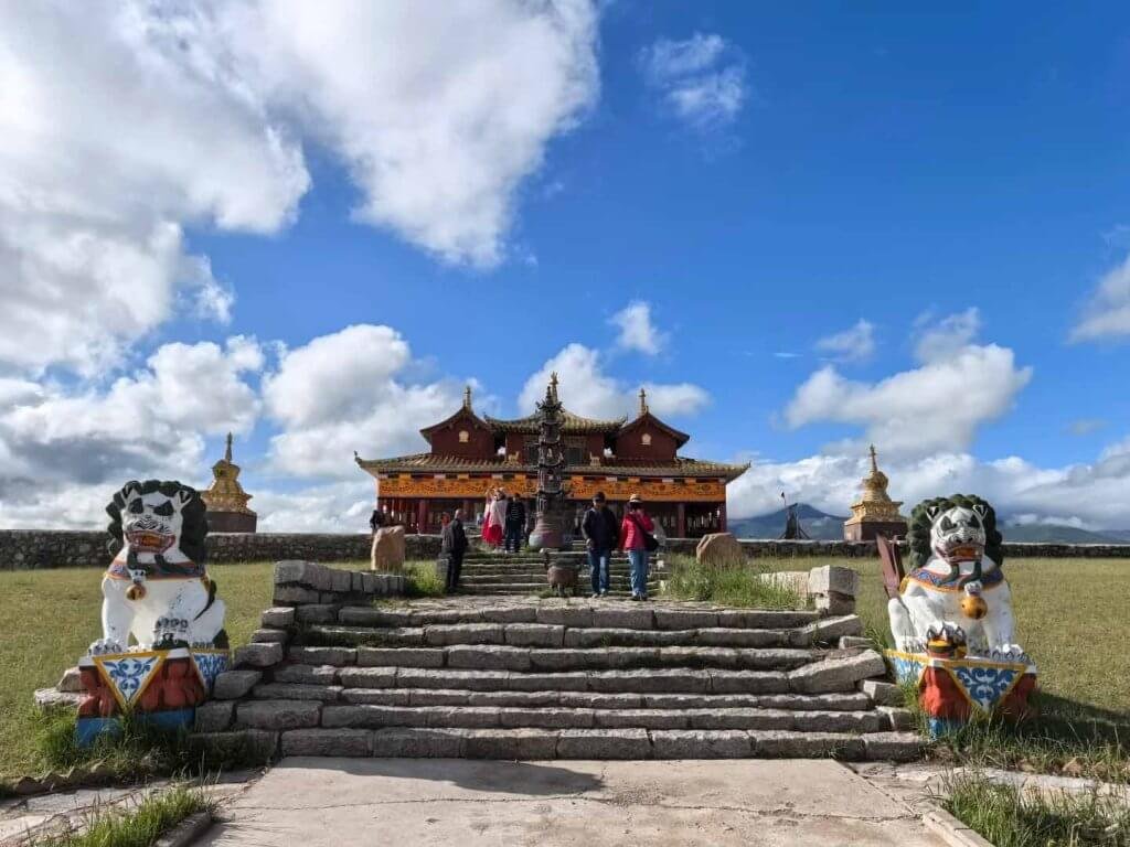 巴润寺