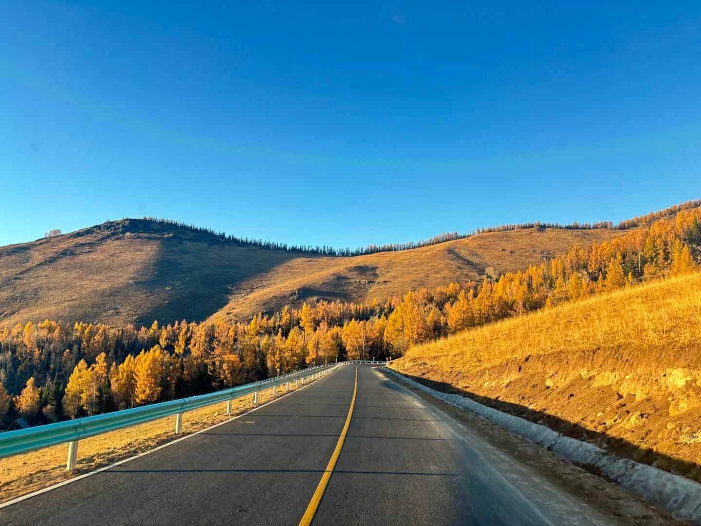 阿禾公路